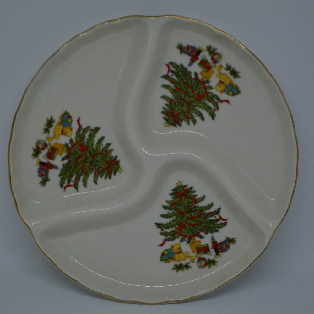 Merry Christmas Tree Ceramic Sectioned Bon Bon Serving Dish Jay Import Co Japan